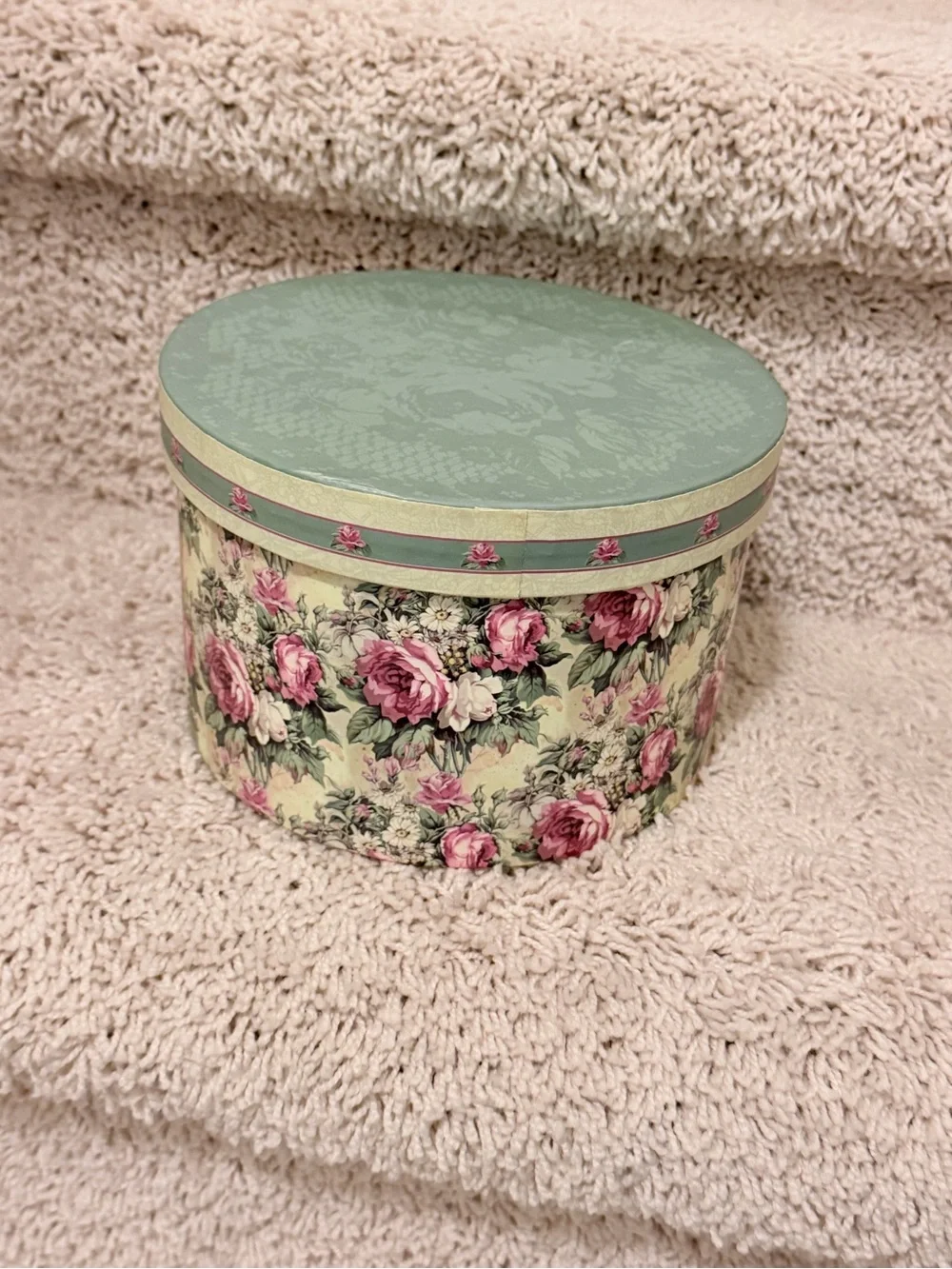 Floral Round Jewelry Organizer Box with Removable Tray - Pink